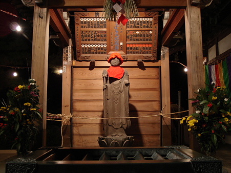 しばられ地蔵(南蔵院) お縄とき 28