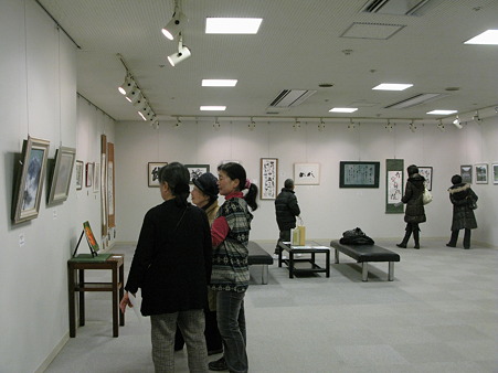 会員展　鑑賞者たち_04