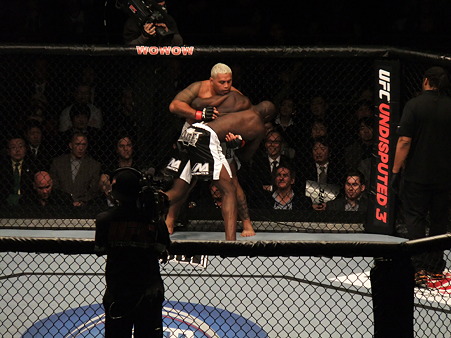 UFC 144 マーク・ハントvsシーク・コンゴ (1)