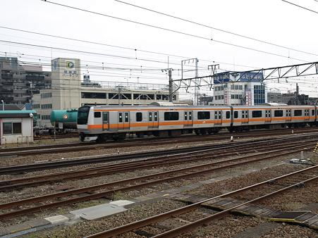 E233系中央線(八王子駅)