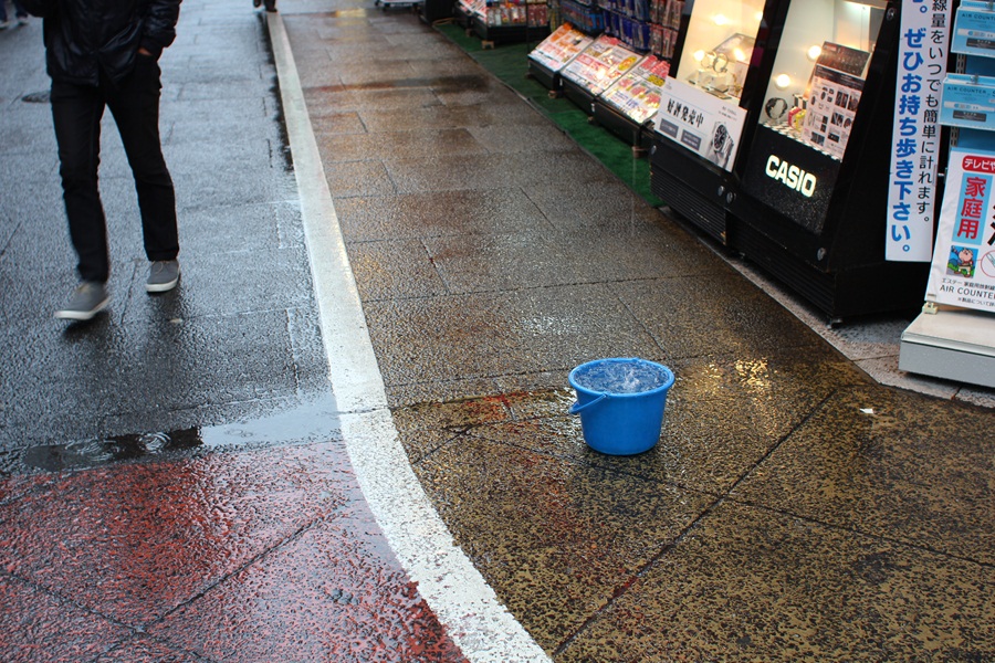 バケツ雨