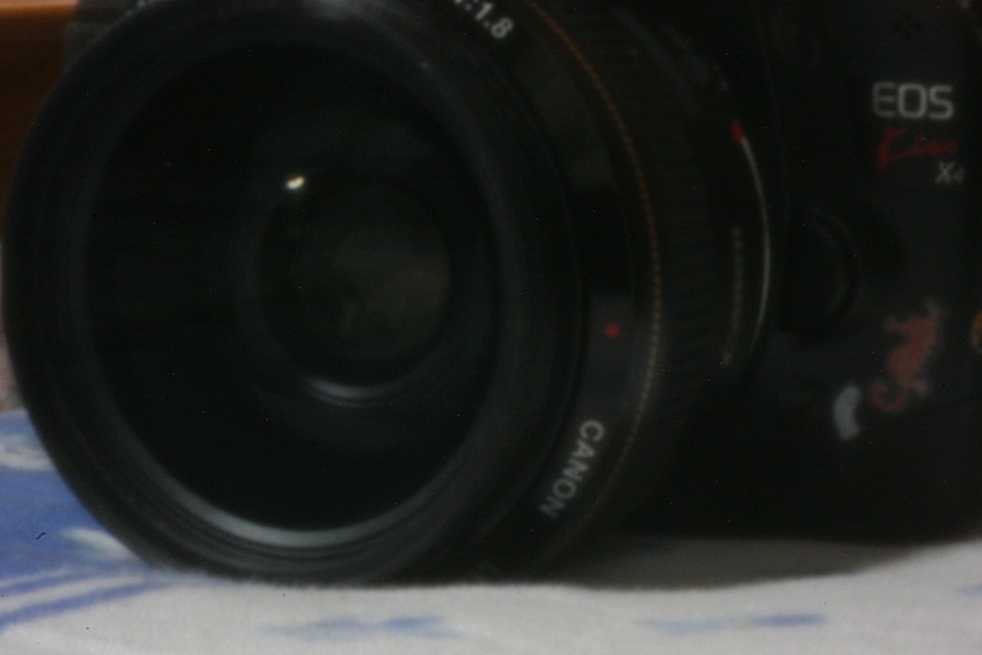 EOS kiss X4