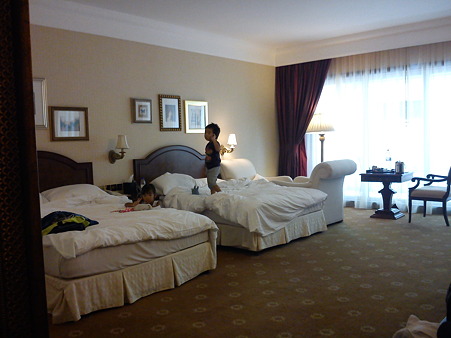 「タージ・パレス・ホテル」の部屋は広い・広い！