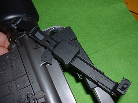 LS「M203 グレネード ランチャー」 (弾が飛ぶタイプ) 付属リアサイト をLS M16に装着 Doburoku-T