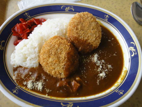 昼食はカレーをチョイス
