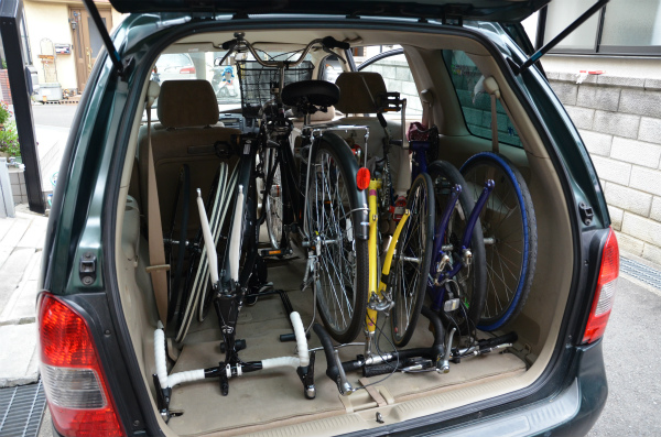 ４名乗車を維持したまま、４台の自転車を積めるMPV